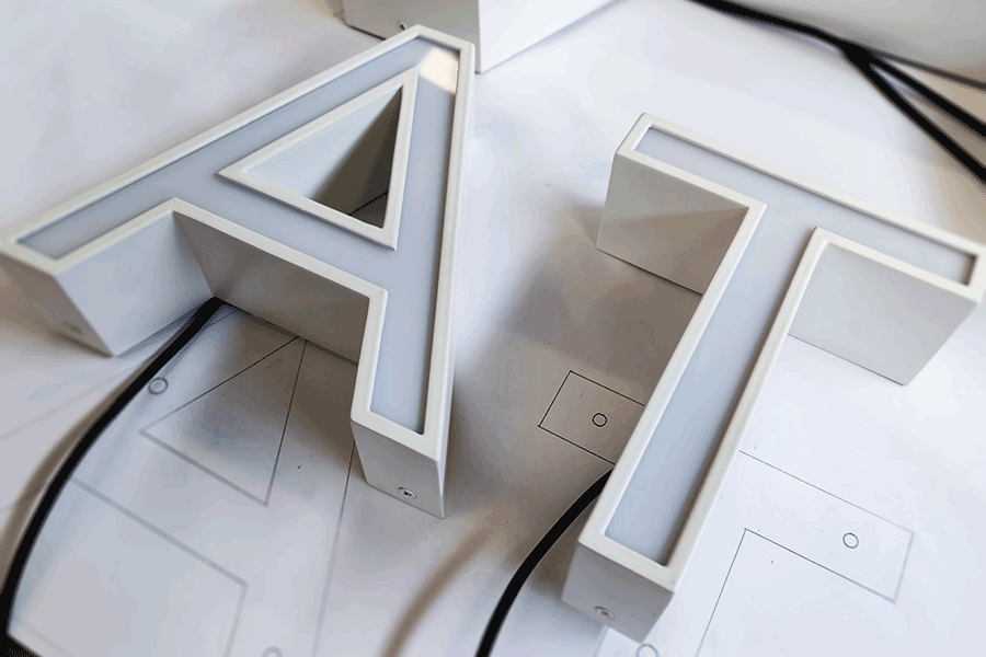 設計制作鏤空字標識標牌具備哪些特征？